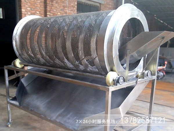 滾筒篩篩網(wǎng)生銹了怎么辦？怎么防銹和除銹呢？